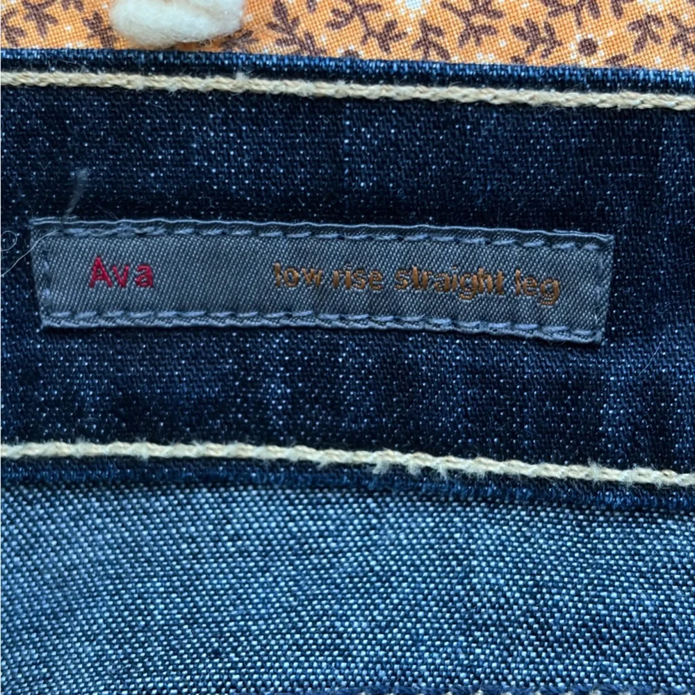 Citizens of Humanity Women's Ava Low Rise Straight Leg Jean - Picture 7 of 9